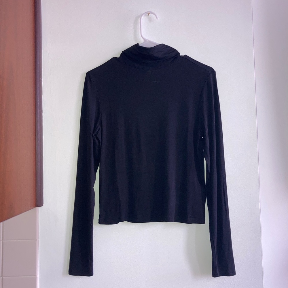 h&m turtleneck shirt